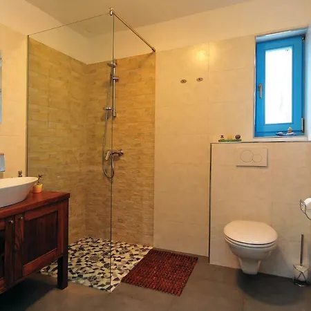 Villa Wellness & Spirini Dvori *